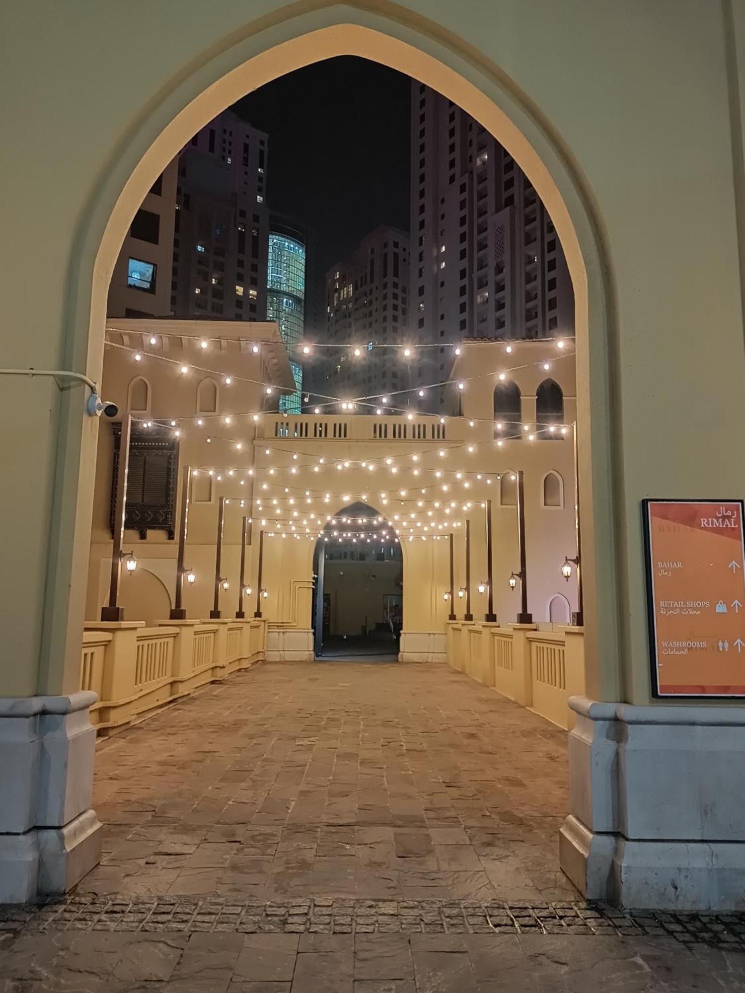 The Aero Hostel Dubai Eksteriør bilde